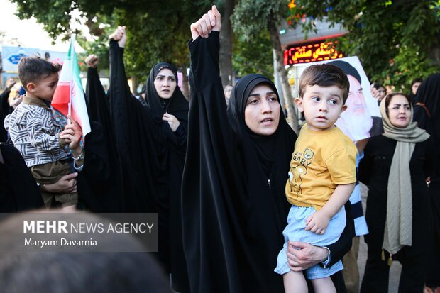 نقش محوری زنان در مقابله با تهدیدات صهیونیستی