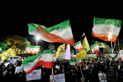 حضور مردم تبریز در چهارراه آبرسان و میدان ساعت