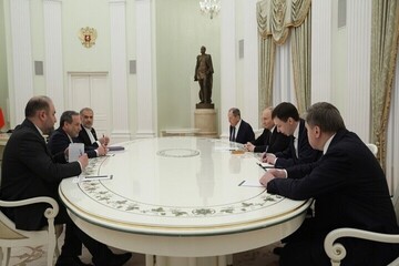 Erakçi, Moskova'da Putin'le bir araya geldi