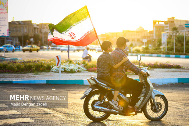 حرکت خودجوش یزدی‌ها در محکومیت حمله به یزد و حمایت از مقاومت