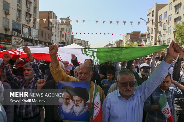 تشییع پیکر ۷ شهید خوزستانی در اهواز