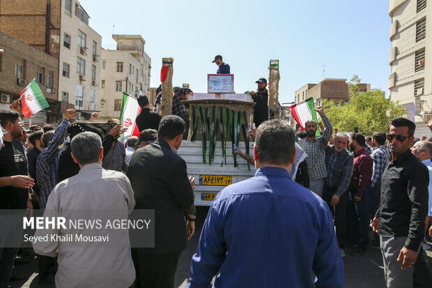 تشییع پیکر ۷ شهید خوزستانی در اهواز