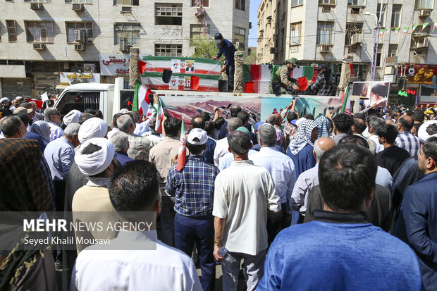 تشییع پیکر ۷ شهید خوزستانی در اهواز