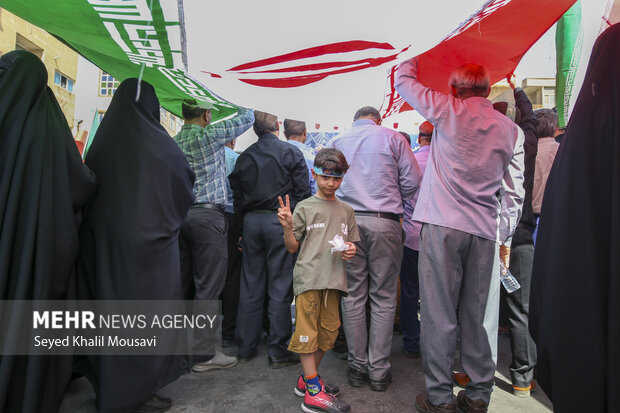 تشییع پیکر ۷ شهید خوزستانی در اهواز