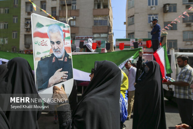 تشییع پیکر ۷ شهید خوزستانی در اهواز