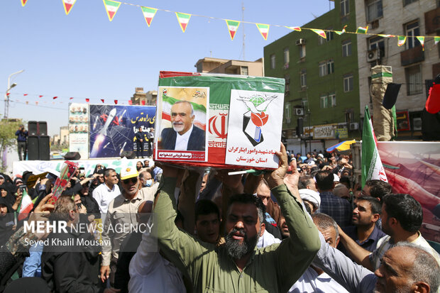 تشییع پیکر ۷ شهید خوزستانی در اهواز