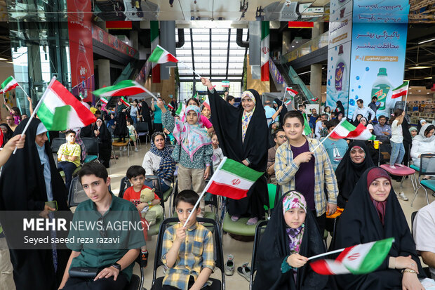 مشاوره رایگان شبانهروزی خانوادهها با خط تلفن ۱۵۷۰