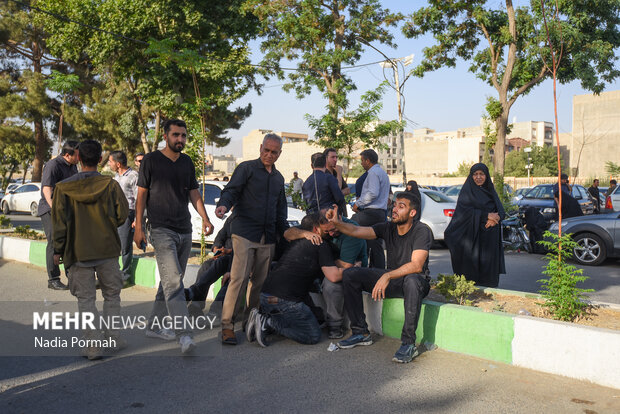 تشییع پیکر شهید راه وطن «حمیدرضا ادیب» در کرج