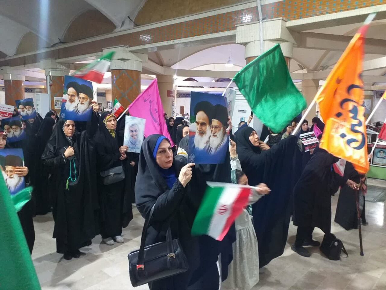 تجمع مردم بوشهر در محکومیت جنایات آمریکا