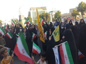 اجتماع مردم سنندج در حمایت از رزمندگان سلحشور مدافع میهن برگزار شد