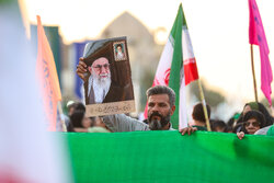 تجمع مردم یزد در حمایت از ولایت و مرجعیت برگزار شد