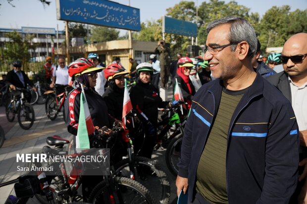 همایش دوچرخه سواری عمومی در قالب پویش «من ایرانم» در مشهد