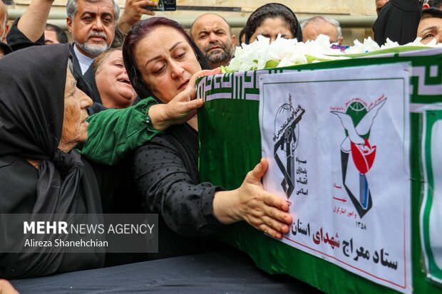 تشییع پیکر شهید راه وطن «امیر حسین صالحی» در رشت
