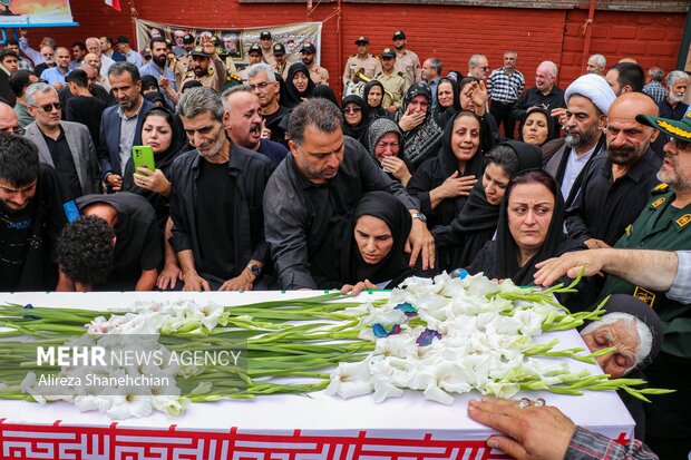 تشییع پیکر شهید راه وطن «امیر حسین صالحی» در رشت
