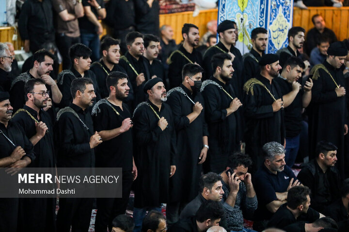 آئین سنتی «طشت گذاری» در مسجد جامع اردبیل