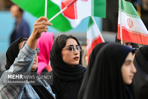 تجمع مردمی حمایت از عملیات«بشارت فتح» در تهران2