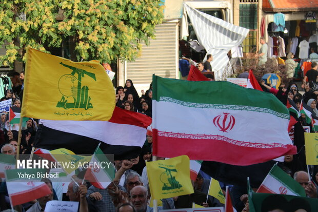 اجتماع مردم کرمانشاه در حمایت از نیروهای مسلح
