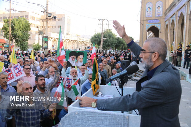 اجتماع مردم کرمانشاه در حمایت از نیروهای مسلح