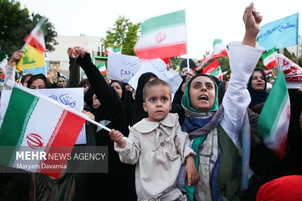 تجمع مردمی حمایت از عملیات«بشارت فتح» در تهران5