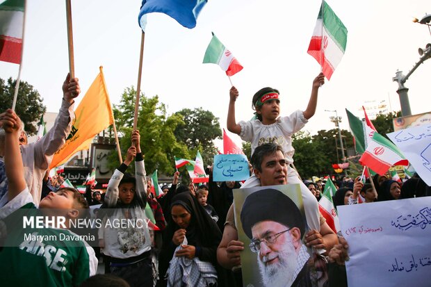 تجمع مردمی حمایت از عملیات «بشارت فتح» دربجنورد