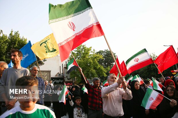 تجمع مردمی حمایت از عملیات«بشارت فتح» در تهران6