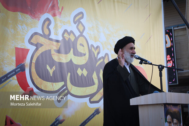 تجمع مردمی حمایت از عملیات «بشارت فتح» در شهرکرد