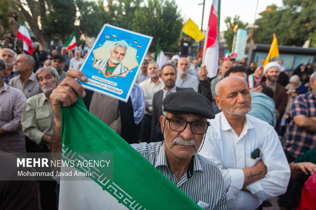 تجمع مردمی حمایت از عملیات «بشارت فتح» در قزوین
