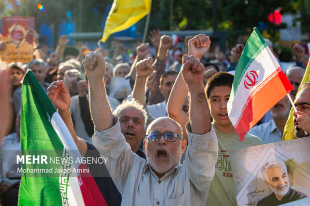تجمع مردمی حمایت از عملیات «بشارت فتح» در قزوین
