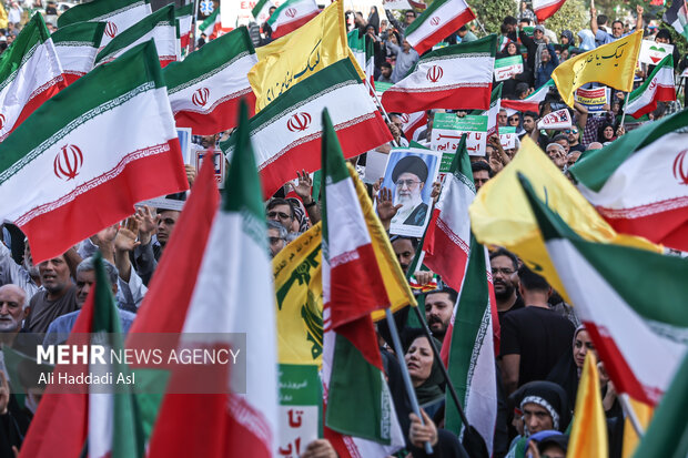 تجمع مردمی حمایت از عملیات «بشارت فتح» در تهران
