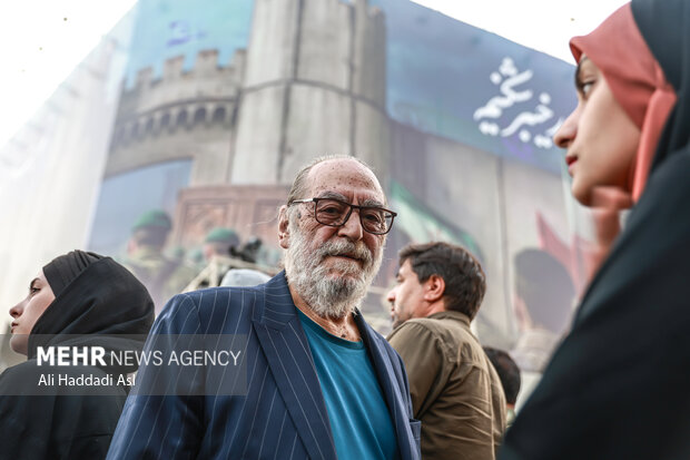 تجمع مردمی حمایت از عملیات «بشارت فتح» در تهران 13