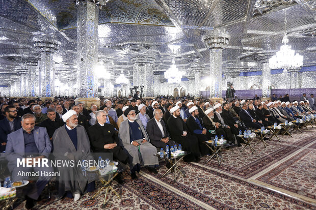 نشست تحلیلی و تبیینی «فتح قریب» در حرم امام رضا (ع)