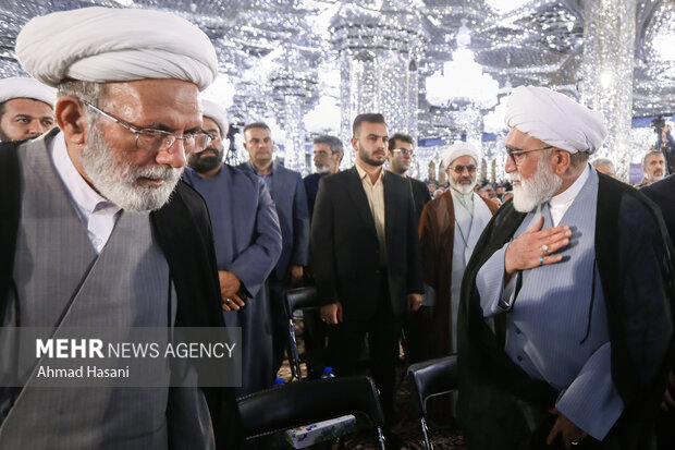 نشست تحلیلی و تبیینی «فتح قریب» در حرم امام رضا (ع)