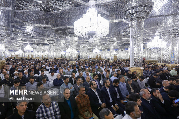 نشست تحلیلی و تبیینی «فتح قریب» در حرم امام رضا (ع)