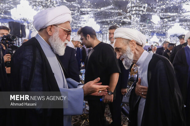 نشست تحلیلی و تبیینی «فتح قریب» در حرم امام رضا (ع)