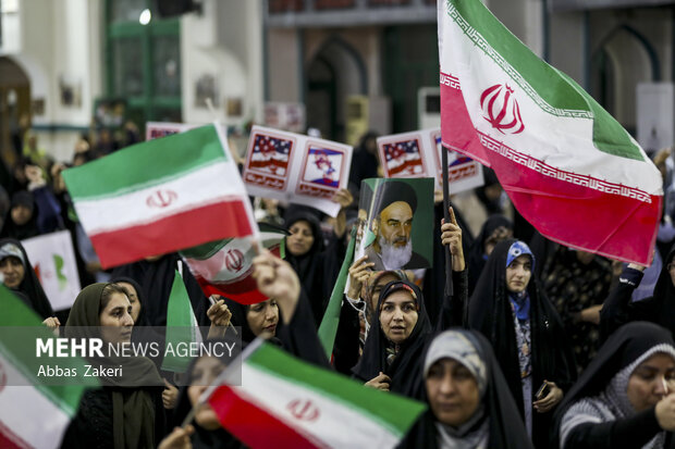 تجمع مردمی حمایت از عملیات «بشارت فتح» در بندرعباس
