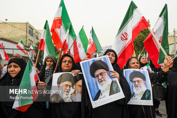 تجمع مردمی حمایت از عملیات «بشارت فتح» در کرج