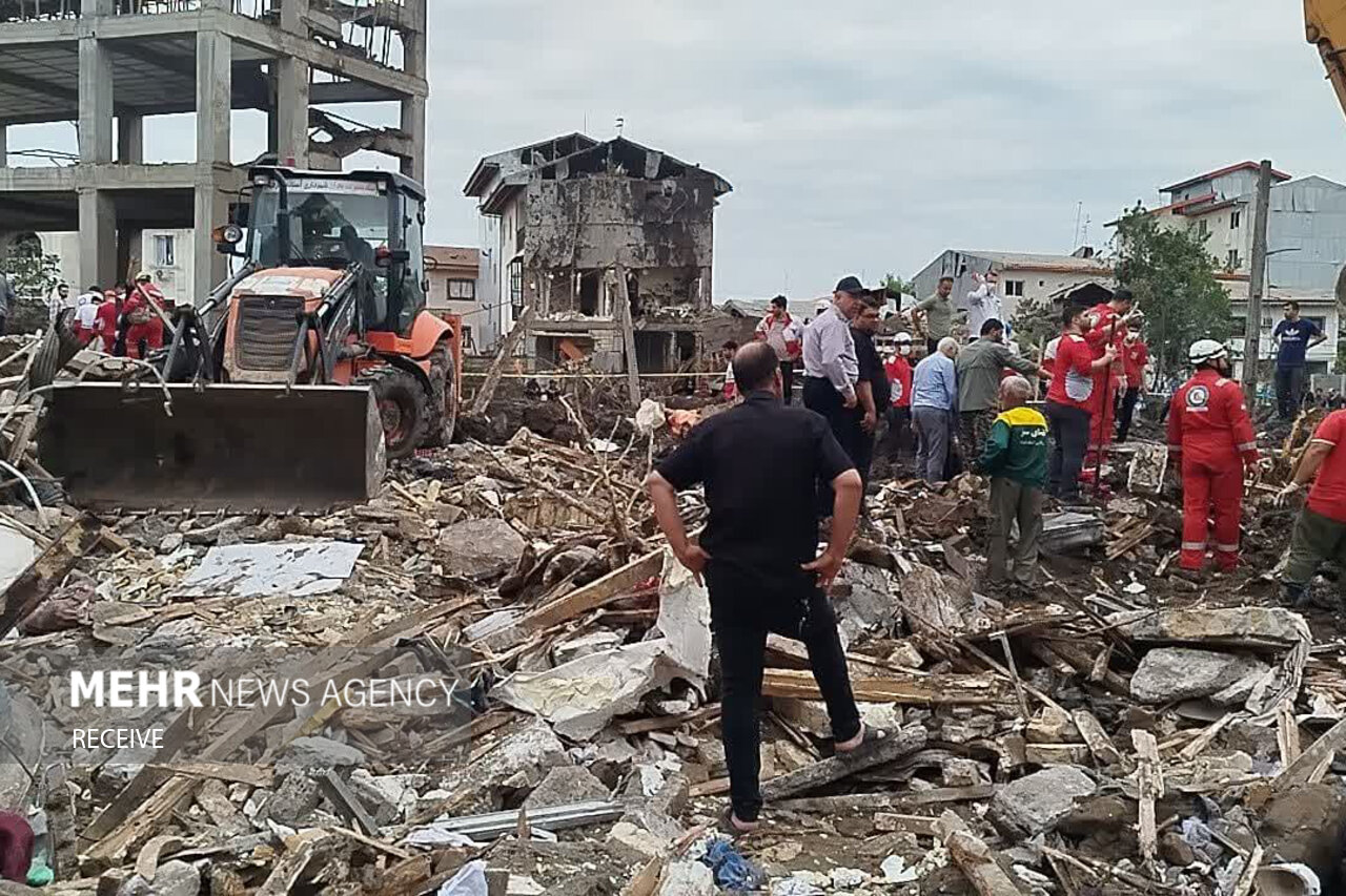 تجاوز رژیم صهیونیستی به منازل مسکونی در آستانه اشرفیه تجاوز رژیم صهیونیستی به منازل مسکونی در آستانه اشرفیه