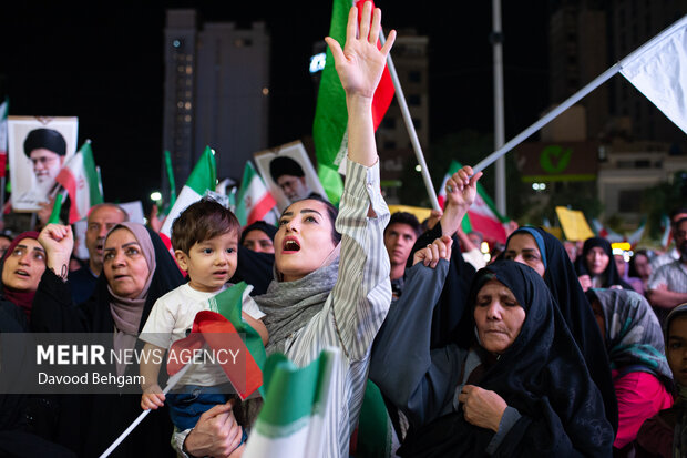 تجمع مردمی حمایت از عملیات«بشارت فتح» در تهران6