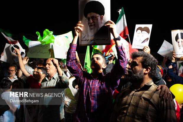 تجمع مردمی حمایت از عملیات «بشارت فتح» در مشهد