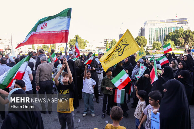 تجمع مردمی حمایت از عملیات«بشارت فتح» در تهران3