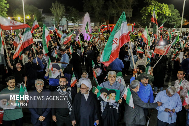 تجمع مردمی حمایت از عملیات "بشارت فتح" در تبریز