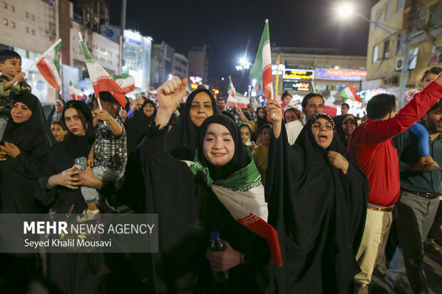 تجمع مردمی برای حمایت از عملیات «بشارت فتح» در اهواز