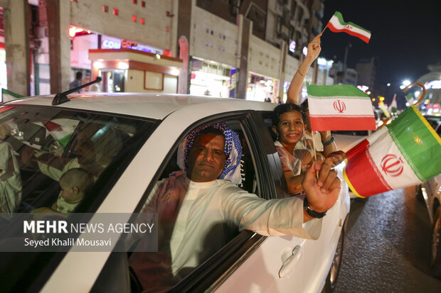 تجمع مردمی برای حمایت از عملیات «بشارت فتح» در اهواز