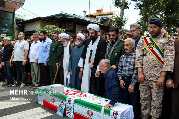 مراسم تشییع پیکر سرباز شهید مهران منوری در فومن