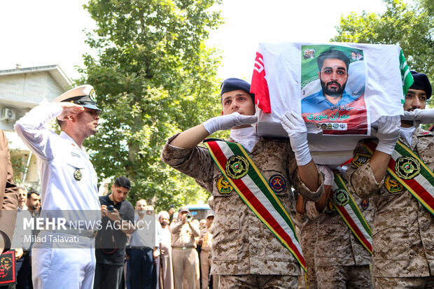 مراسم تشییع پیکر سرباز شهید مهران منوری در فومن