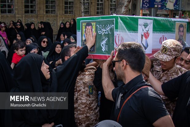 تشییع پیکر مطهر شهید راه وطن «میلاد ملک» در شاهرود