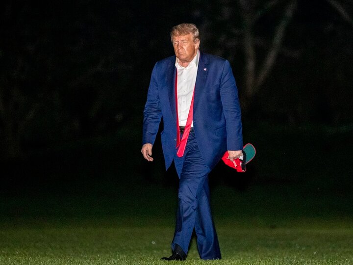 دُم خروس پیرمرد متوهم کاخ سفید بیرون زد؛ترامپ در محاصره CNN و افشاگران