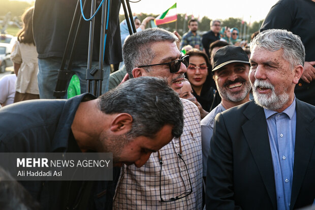 اجرای ارکستر سمفونیک تهران در میدان آزادی