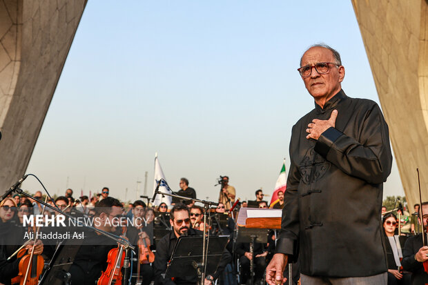 رهبر ارکستر سمفونیک تهران در بیمارستان بستری شد