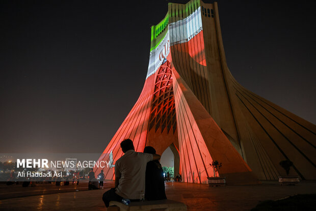 اجرای ویدئو مپینگ در میدان آزادی